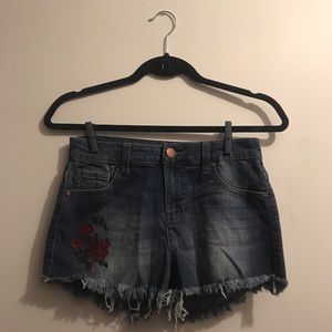 Tinseltown Rose Embroidered Shorts